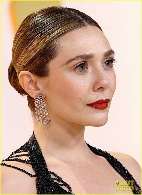 elizabeth olsen boob|Elizabeth Olsens Best Red Carpet Looks Ever